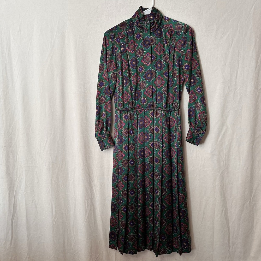 Vintage 80s Talbots Pleated Silky Smooth Emerald Green Geometric Maxi Dress 2